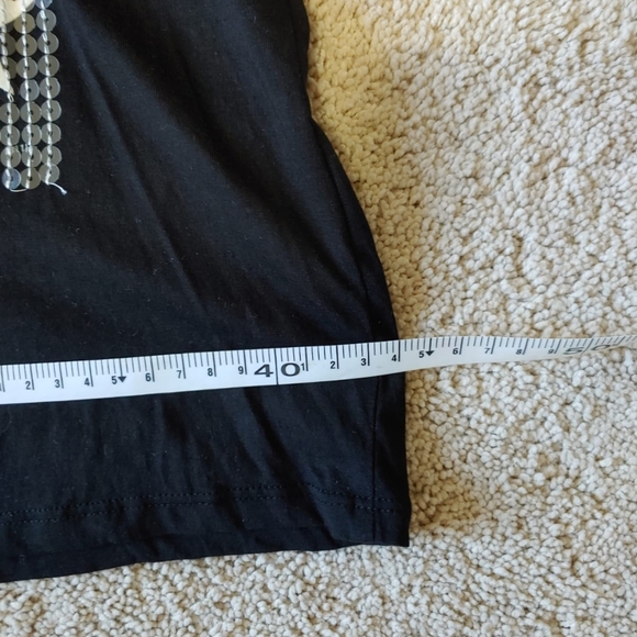 😊 2 / $20 Dc comics Tshirt - Picture 4 of 6